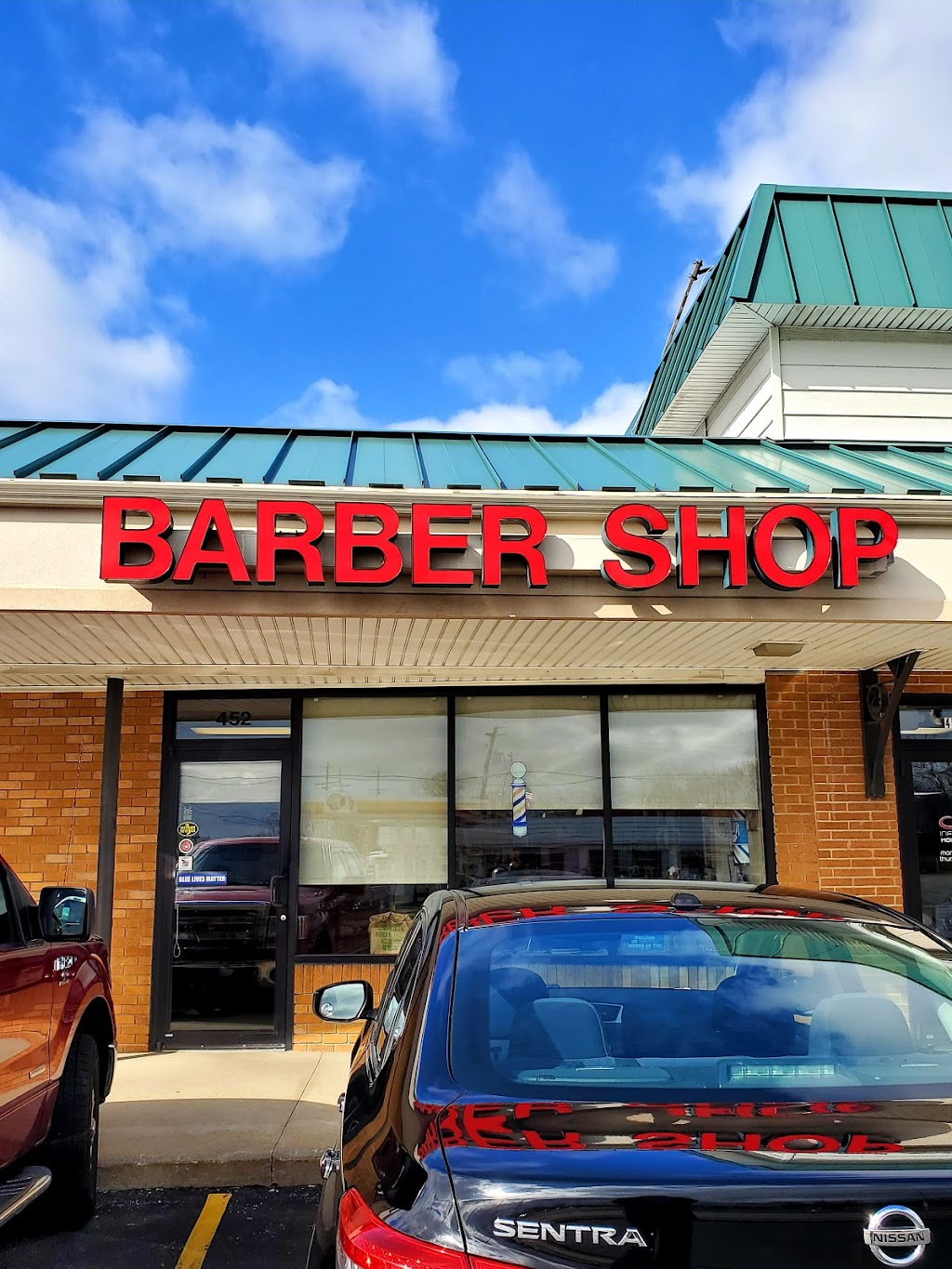 Barber Shop | 452 W Sunset Dr, Waukesha, WI 53189, USA | Phone: (262) 547-1010