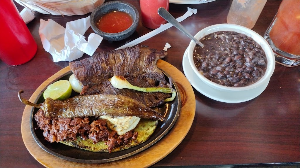 El Nopal | 2365 Landmark Way NE, Corydon, IN 47112, USA | Phone: (812) 738-0300