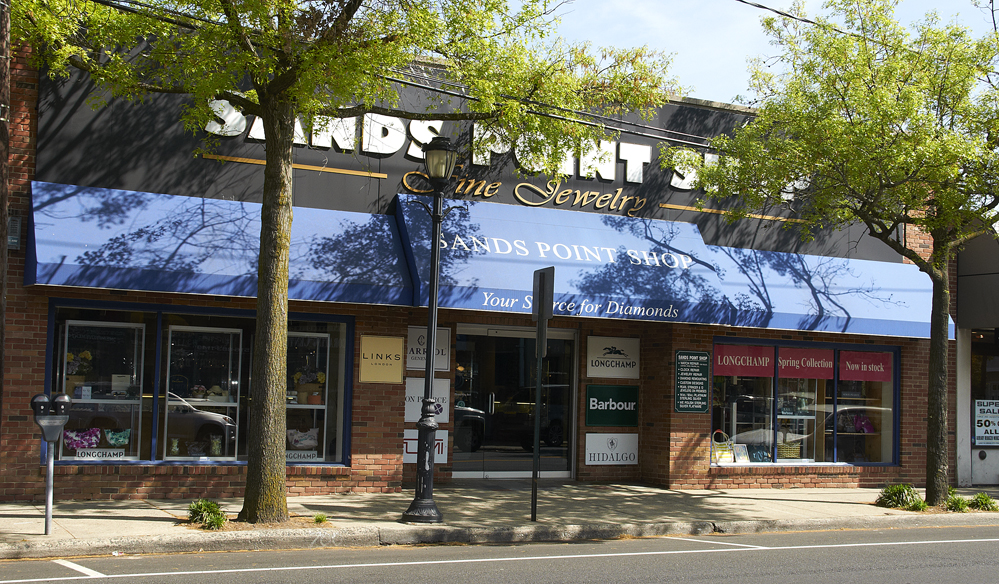 Sands Point Shop | 15 Main St, Port Washington, NY 11050, USA | Phone: (516) 767-7763