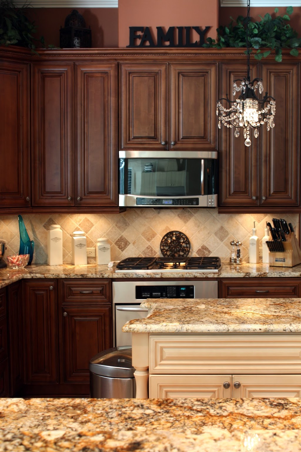 Eon Cabinetry | 1800 Northpark Dr, Fort Worth, TX 76102, USA | Phone: (682) 707-9993