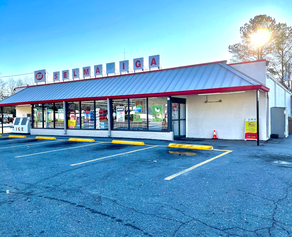 Selma IGA Supermarket | 212 N Pollock St, Selma, NC 27576, USA | Phone: (919) 965-2996