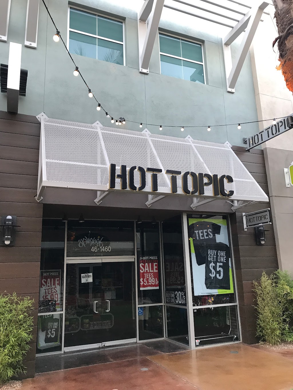 Hot Topic | 21001 N Tatum Blvd STE 46-1460, Phoenix, AZ 85050, USA | Phone: (480) 515-9913