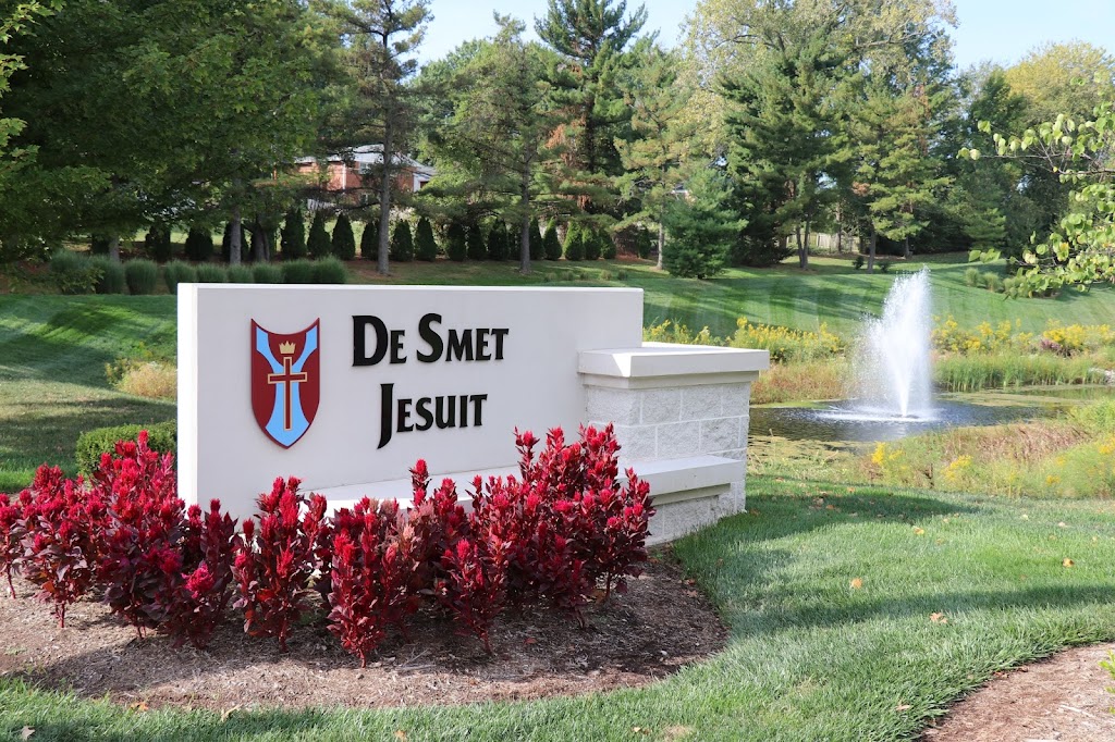 De Smet Jesuit High School | 233 N New Ballas Rd, St. Louis, MO 63141, USA | Phone: (314) 567-3500