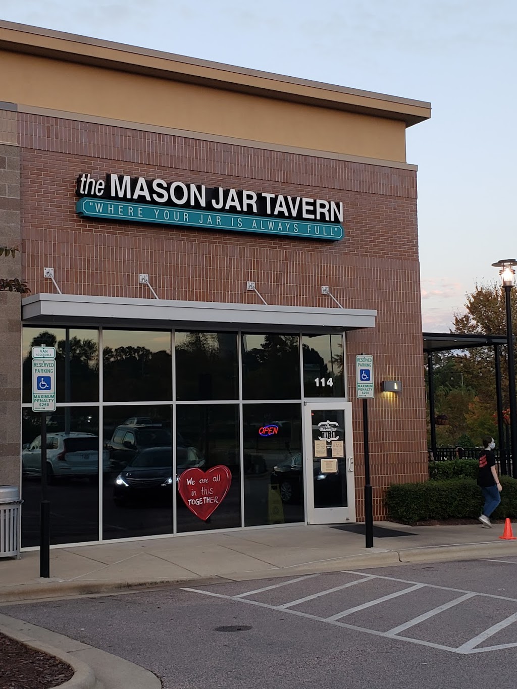 The Mason Jar Tavern | 114 Grand Hill Pl, Holly Springs, NC 27540, USA | Phone: (919) 964-5060