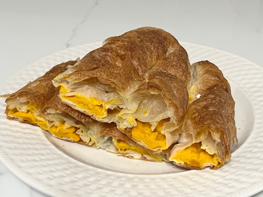 Tony & Tinas Pizzeria | 2483 Arthur Ave, Bronx, NY 10458, USA | Phone: (718) 733-8094