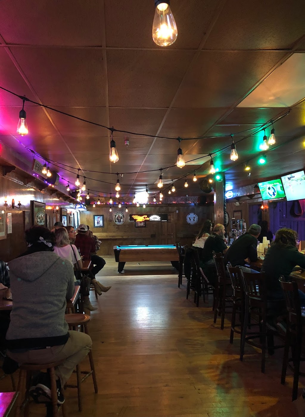 Thirsty Cowboys | 2743 Medina Rd, Medina, OH 44256, USA | Phone: (330) 722-5400