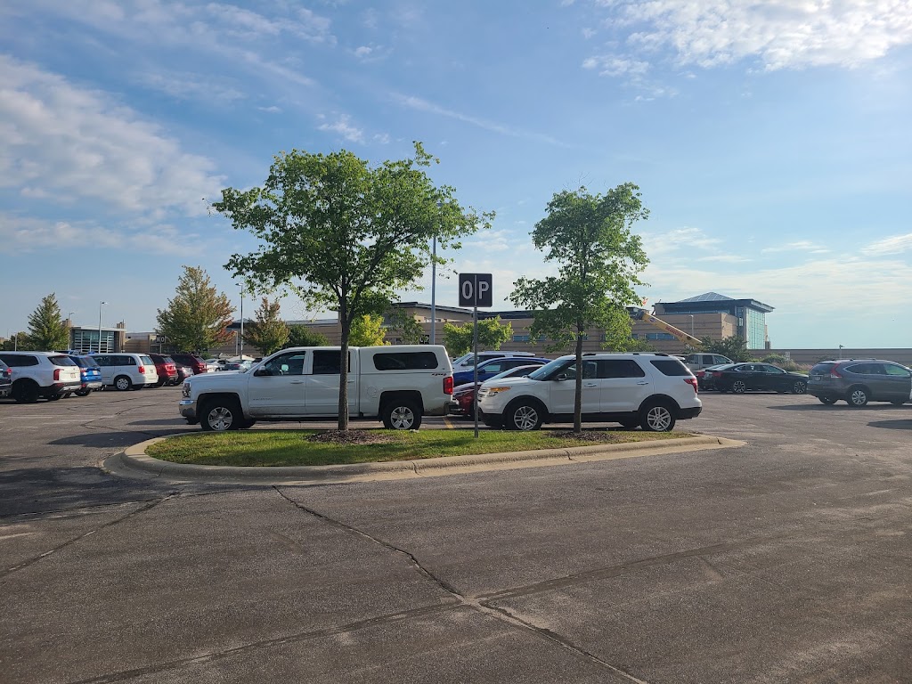 Surface Lot | 4000 International Ln, Madison, WI 53704, USA | Phone: (608) 246-3380