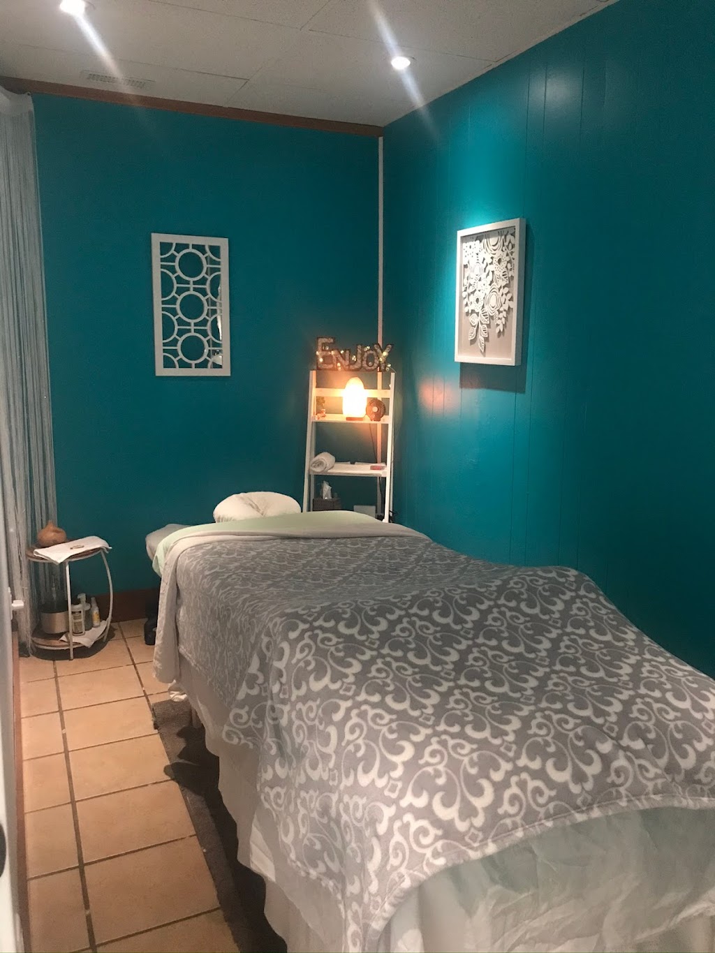 Pure Massage Therapy | 258 Dalhousie St, Amherstburg, ON N9V 1W7, Canada | Phone: (519) 713-9349