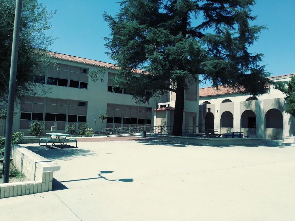 Upland Junior High School | 444 E 11th St, Upland, CA 91786, USA | Phone: (909) 949-7810