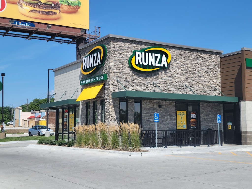 Runza Restaurant | 8910 Fort St, Omaha, NE 68134, USA | Phone: (402) 571-6483