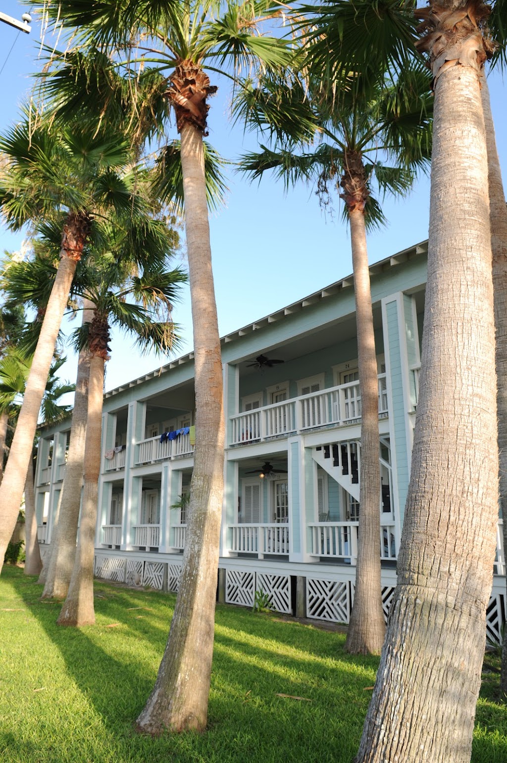 The Tarpon Inn | 200 E Cotter Ave, Port Aransas, TX 78373, USA | Phone: (361) 749-5555