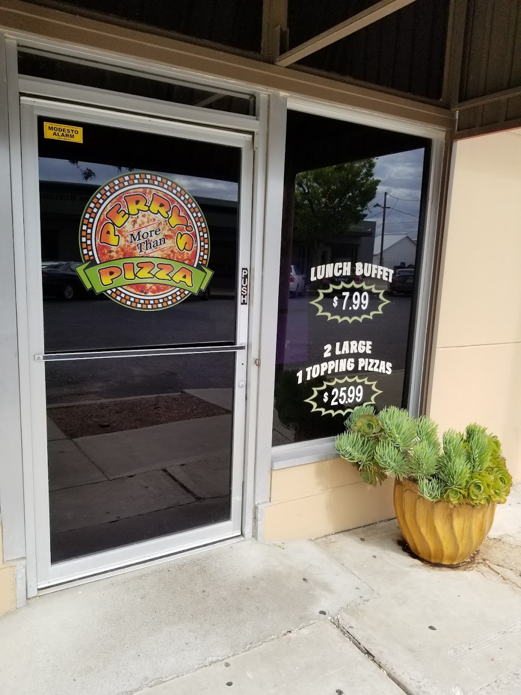 Perrys More Than Pizza | 292 5th St, Gustine, CA 95322, USA | Phone: (209) 854-2612