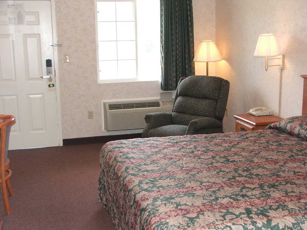 DeerfieldInn & Suites | 2027 US Hwy 41, Greenbrier, TN 37073, USA | Phone: (615) 643-4770 ext. 0