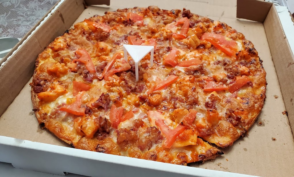 St. Louis Pizza & Wings Affton 8013 MacKenzie Rd, Affton, MO 63123