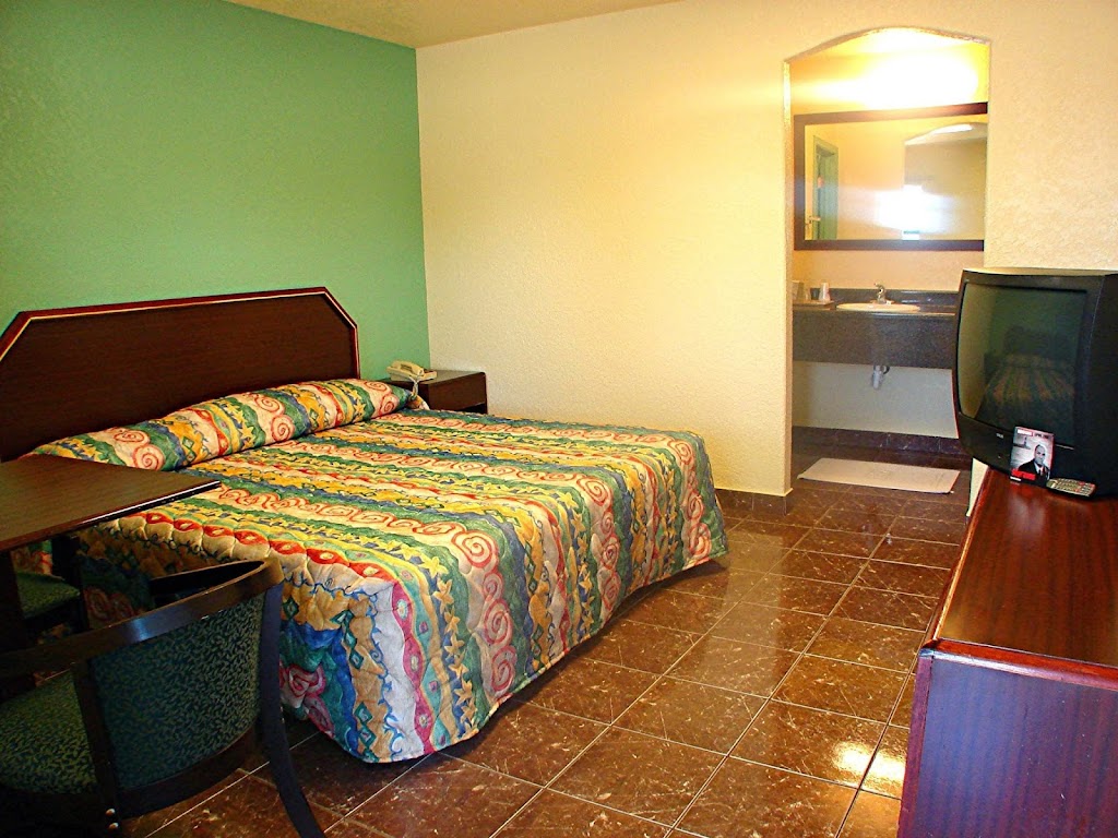 El Camino Motel | 1500 N Washington St, Beeville, TX 78102, USA | Phone: (361) 358-2141