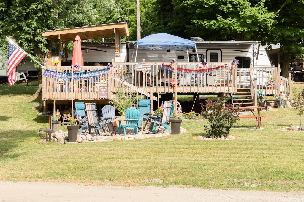 Gordons Campground | 9500 E 600 S, Wolcottville, IN 46795, USA | Phone: (260) 351-3383