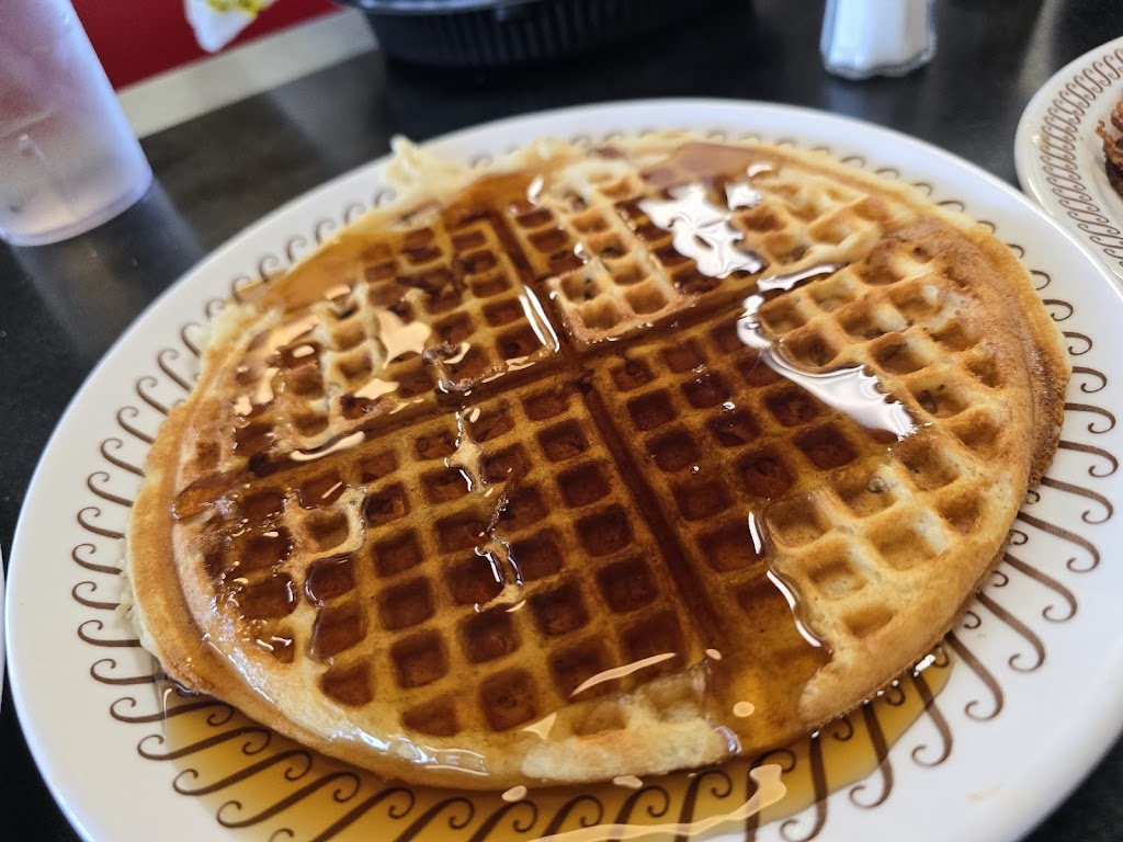 Waffle House | 1425 Brown Trail, Bedford, TX 76022, USA | Phone: (682) 251-3467