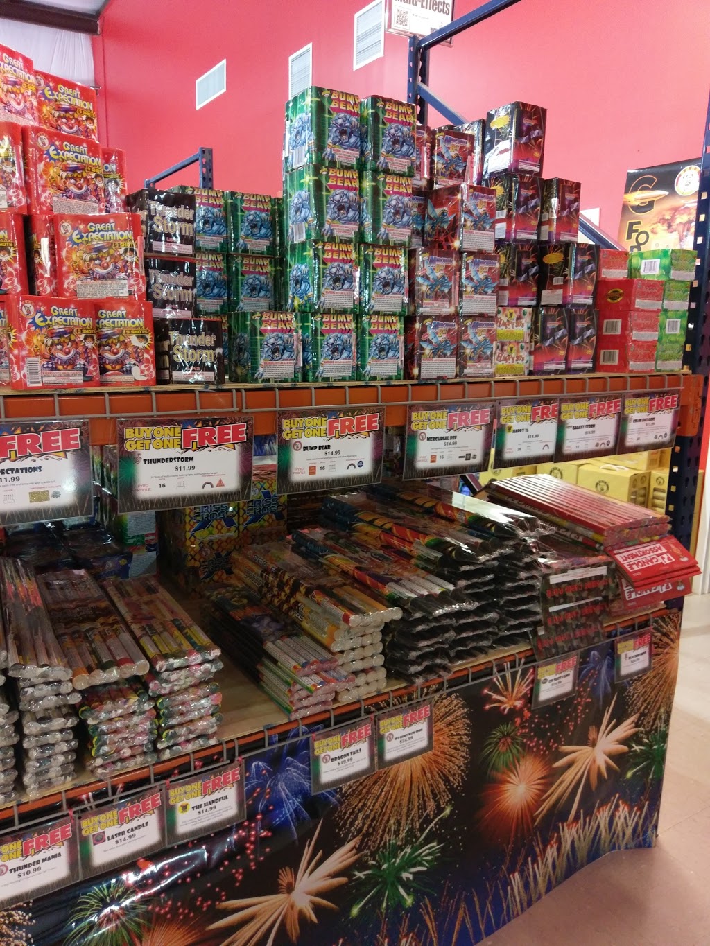 Super Show Fireworks | 5859 Service Rd, Birmingham, AL 35235, USA | Phone: (205) 661-3991