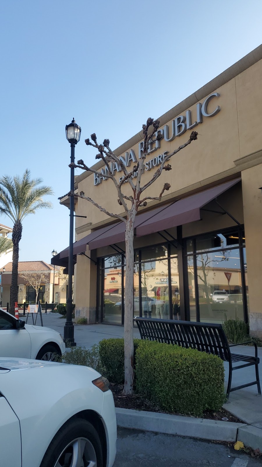 Banana Republic Factory Store | 910 Lifestyle St, Manteca, CA 95337, USA | Phone: (209) 239-1015