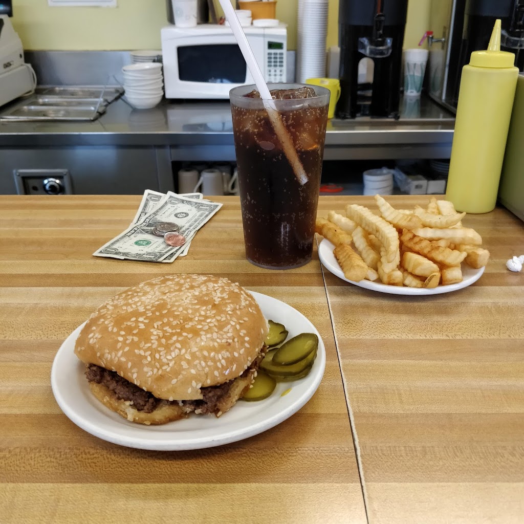 Bates Hamburgers | 22291 Middlebelt Rd, Farmington Hills, MI 48336, USA | Phone: (248) 478-7350