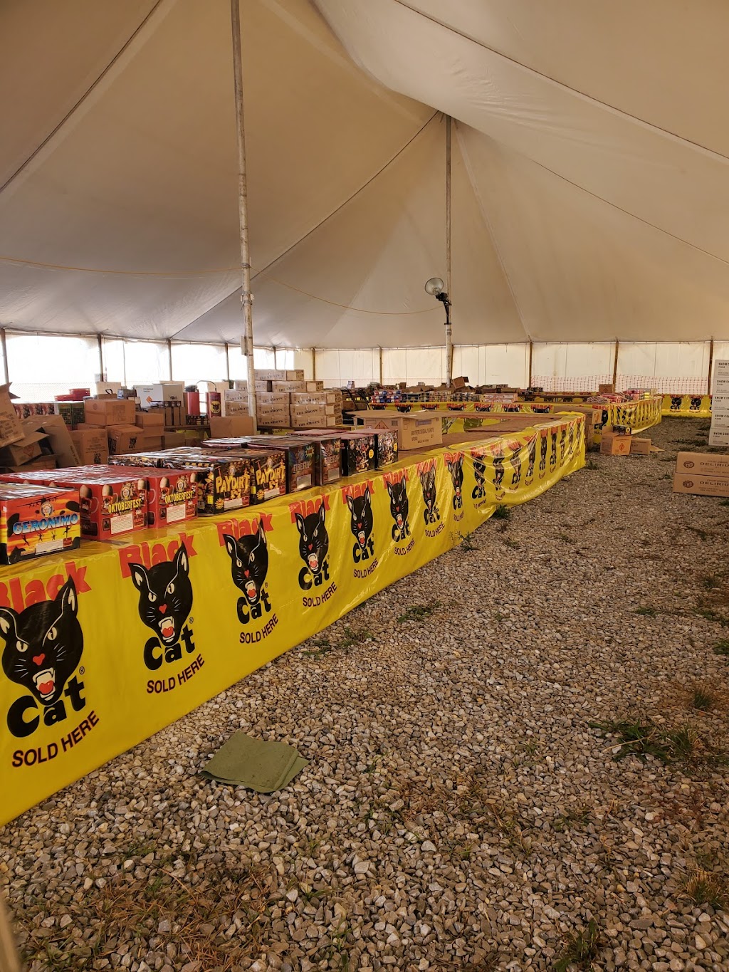 Loco Joes Fireworks Oak Harbor | 2469 Gause Blvd W, Slidell, LA 70460, USA | Phone: (601) 569-3944