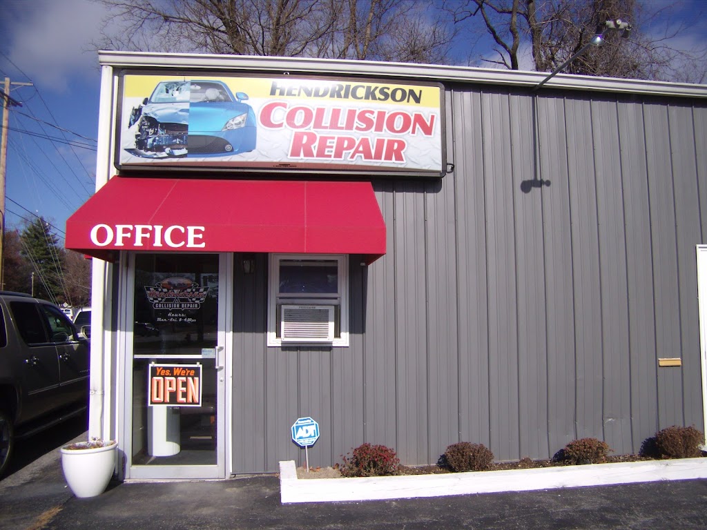 Hendrickson Collision Repair | 6307 Godfrey Rd, Godfrey, IL 62035, USA | Phone: (618) 467-8810