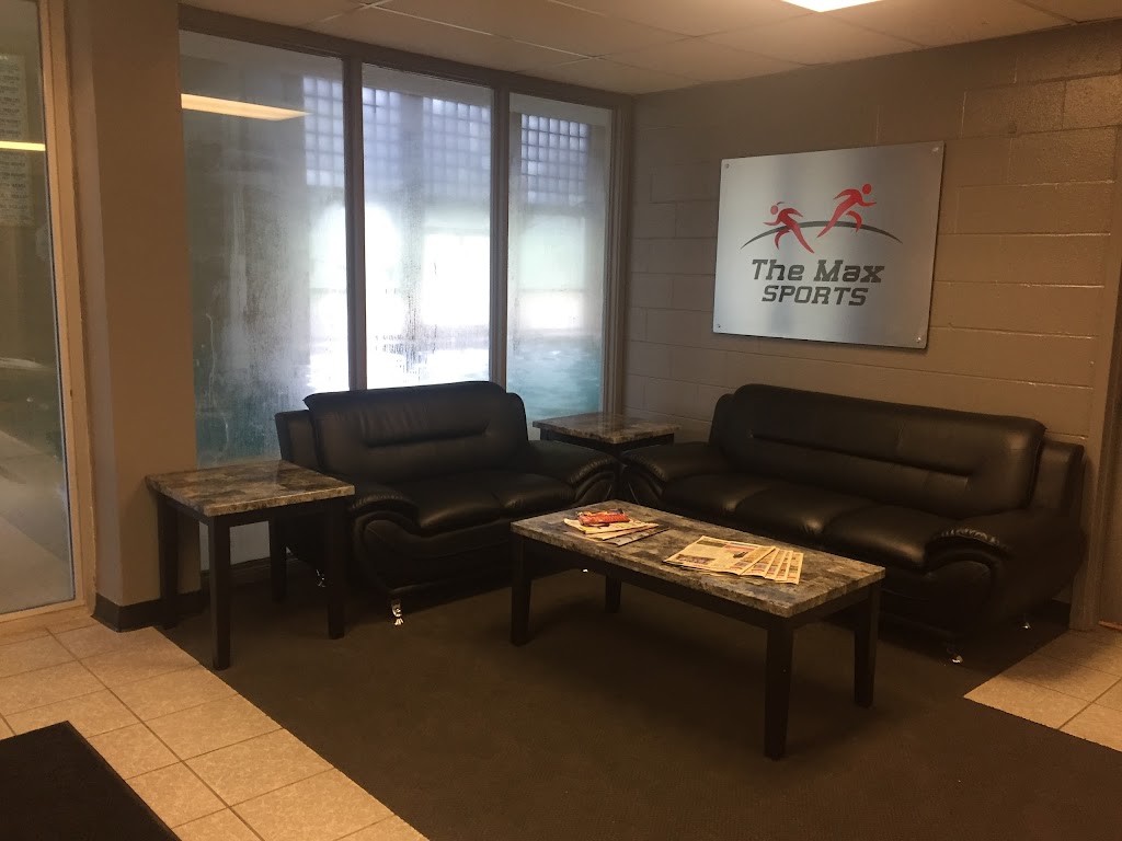 The Max Sports | 2300 Henry St, Alton, IL 62002, USA | Phone: (618) 462-1066