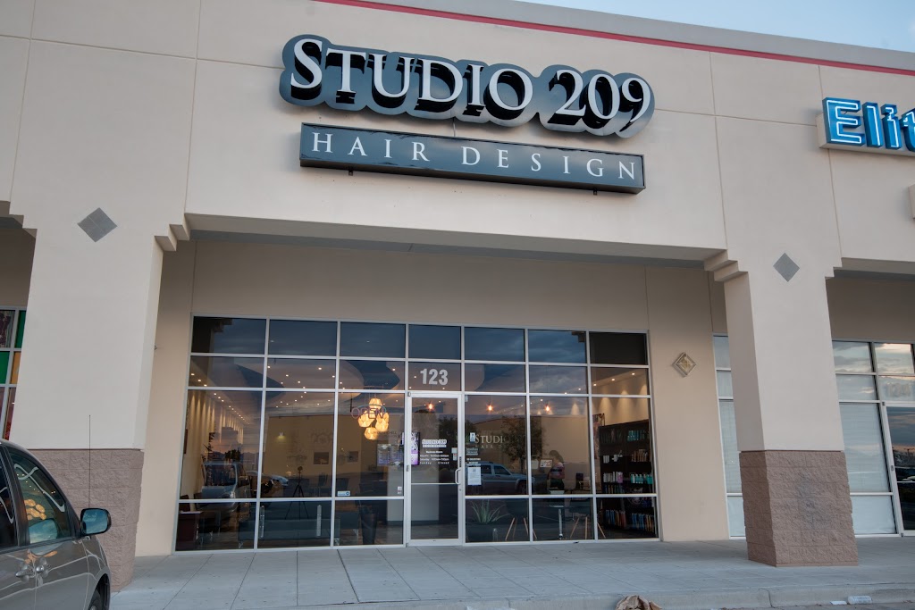 Studio 209 | 1700 N Zaragoza Rd, El Paso, TX 79936, USA | Phone: (915) 855-2426