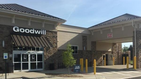 Goodwill | 12616 Taylorsville Rd, Louisville, KY 40299, USA | Phone: (502) 261-1270