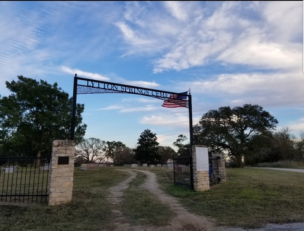 Lytton Springs Cemetery | 245 Memorial Dr, Dale, TX 78616 | Phone: (512) 995-0885