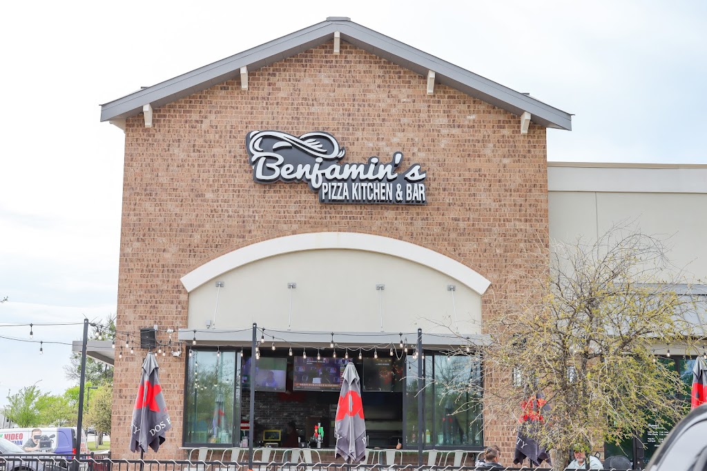 Benjamins Pizza Kitchen & Bar | 295 W Byron Nelson Blvd Ste 200, Roanoke, TX 76262, USA | Phone: (682) 237-7707