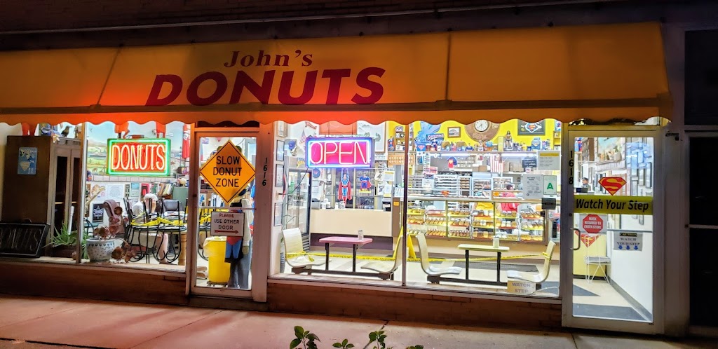 Johns Donuts | 1618 S Broadway St, St. Louis, MO 63104, USA | Phone: (314) 241-3360