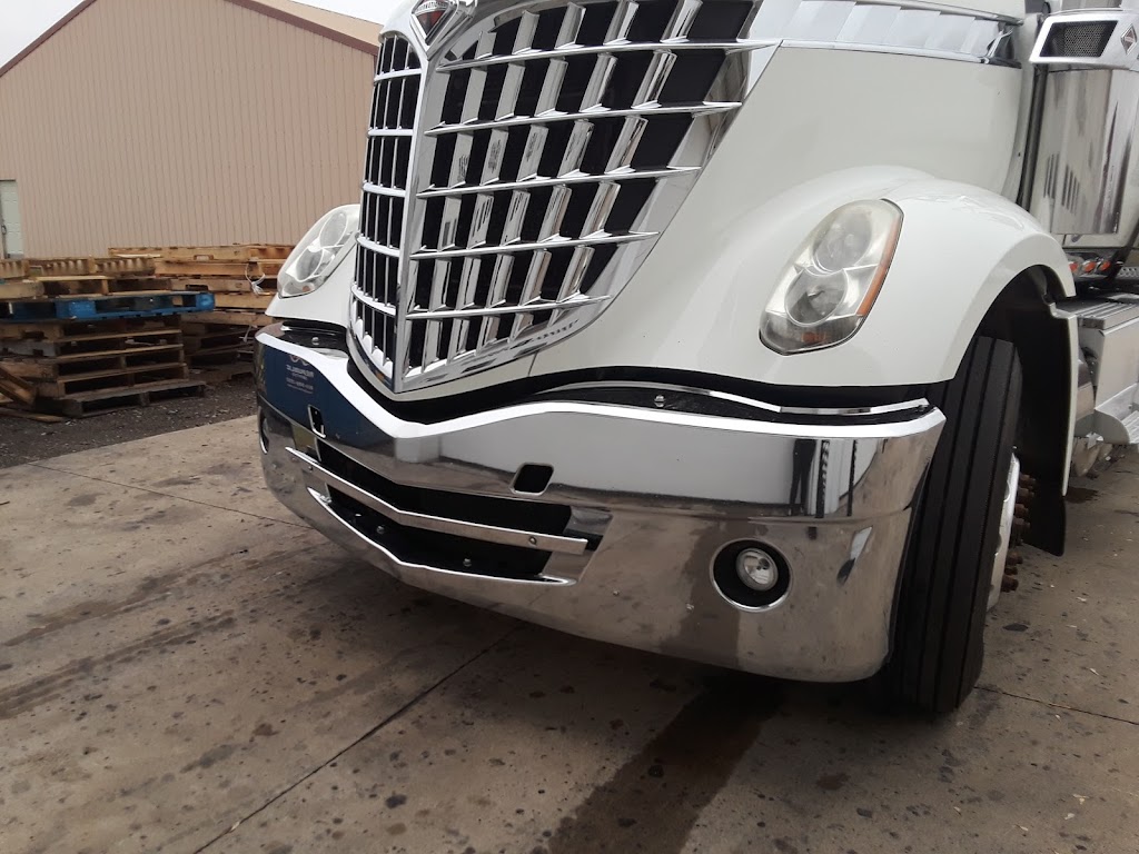 Damiron Truck Center/ CHROME WAREHOUSE | 6575 Old U.S. 27, Fremont, IN 46737, USA | Phone: (260) 833-9344