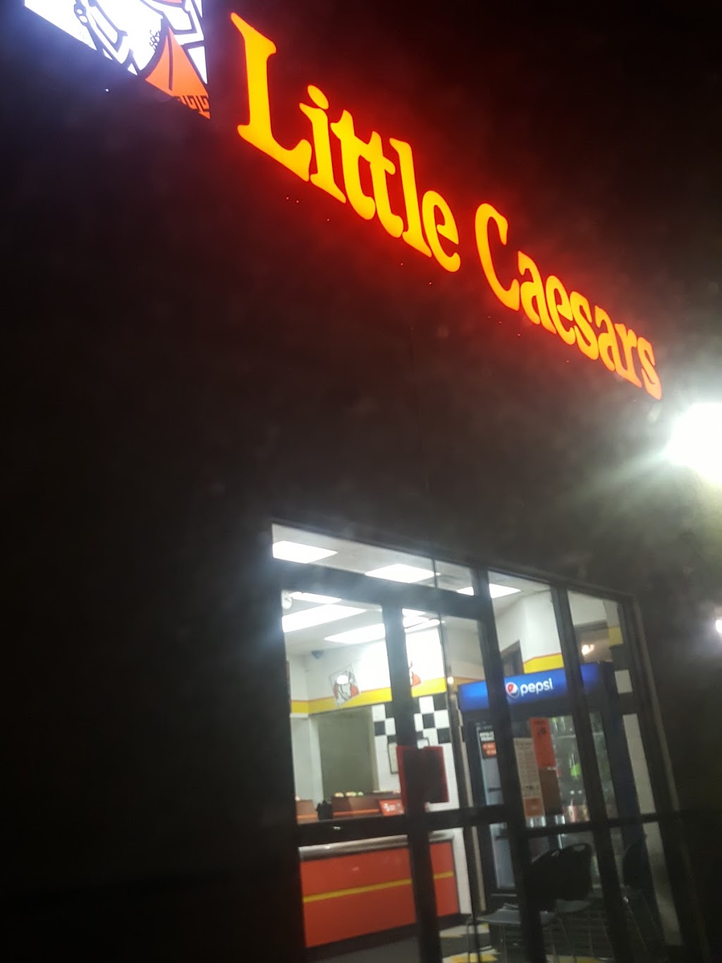 Little Caesars Pizza | 6623 W Cheyenne Ave, Las Vegas, NV 89108, USA | Phone: (702) 656-2622