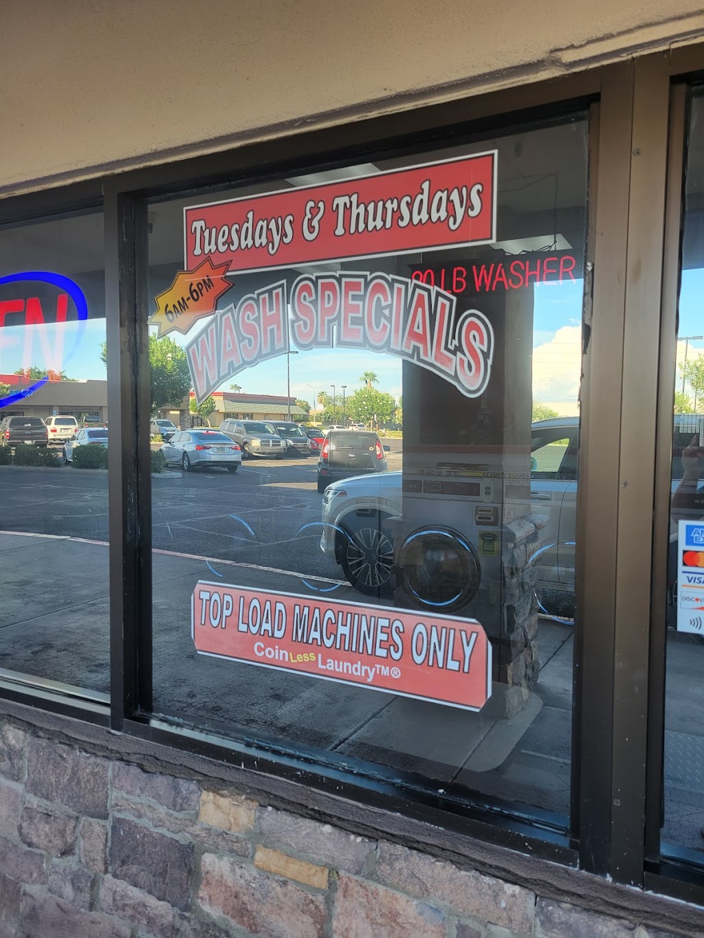 COIN Less LAUNDRY | 12032 N 32nd St, Phoenix, AZ 85028, USA | Phone: (866) 310-1313