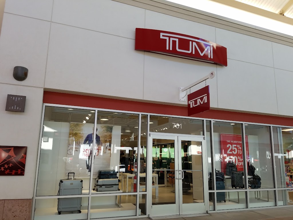 TUMI Outlet Store - Jersey Shore Premium Outlets | 1 Premium Outlet Blvd #761, Tinton Falls, NJ 07753, USA | Phone: (732) 493-1021