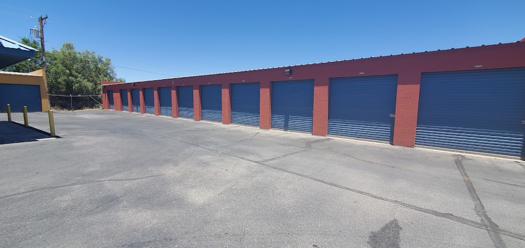 Upper Valley Self Storage | 6701 Doniphan Dr, Canutillo, TX 79835, USA | Phone: (915) 877-2229