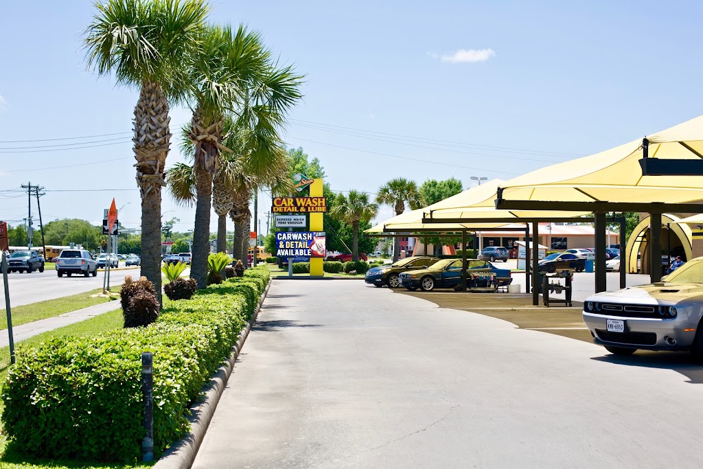 Grand Slam Car Wash & Lube - East Main | 2300 E Main St, League City, TX 77573, USA | Phone: (281) 316-1880