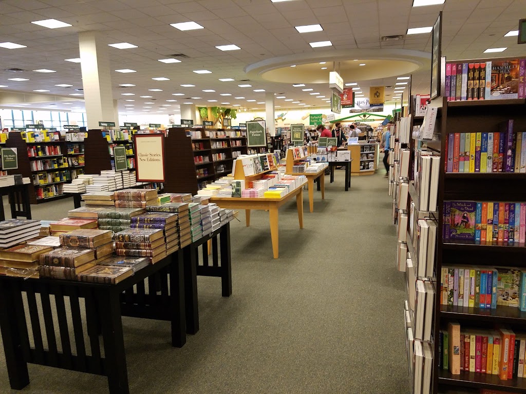 Barnes & Noble | The Shops at, 4100 Deer Creek Suite 100, Highland Village, TX 75077 | Phone: (972) 966-0099