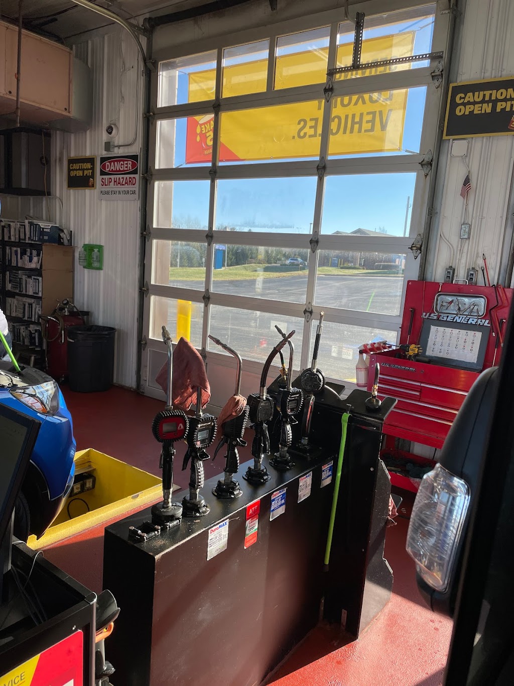 Take 5 Oil Change | 834 W Sumner St, Hartford, WI 53027, USA | Phone: (262) 457-9153