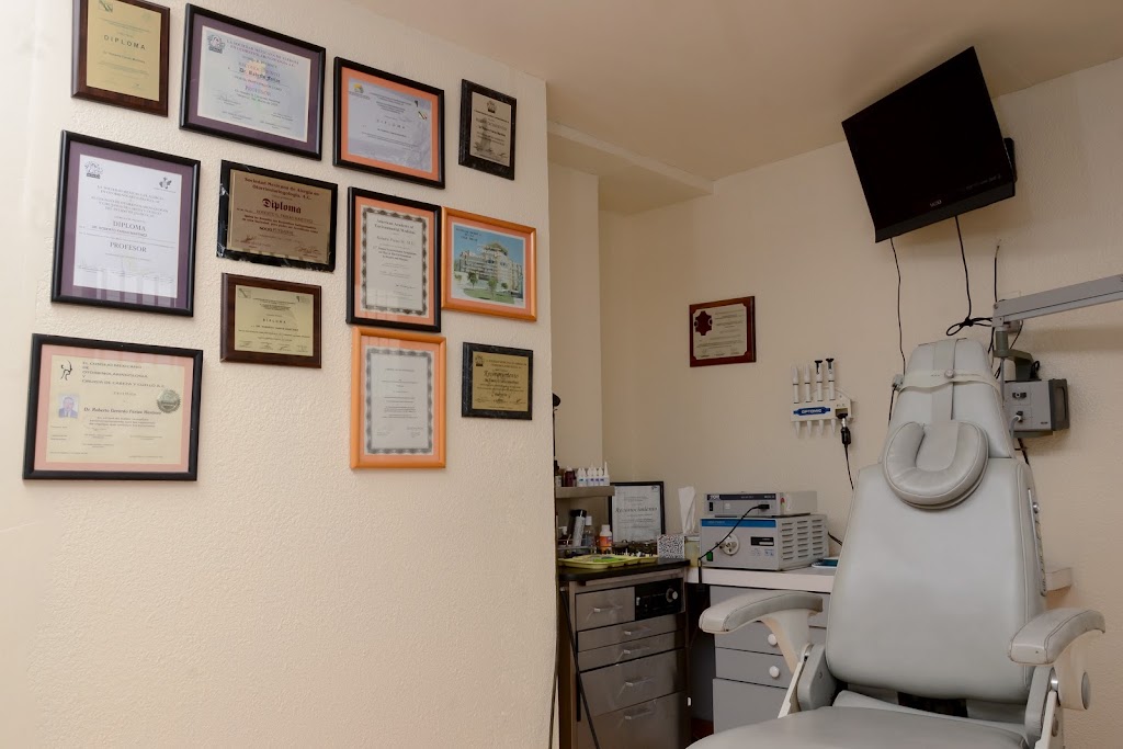 Tijuanas Best Otolaryngologist Dr. Roberto Farias | Boulevard Gustavo Diaz Ordaz 12649 Plaza Patria Local 15 4to Nivel, El Paraiso, 22106 Tijuana, B.C., Mexico | Phone: 664 681 1222