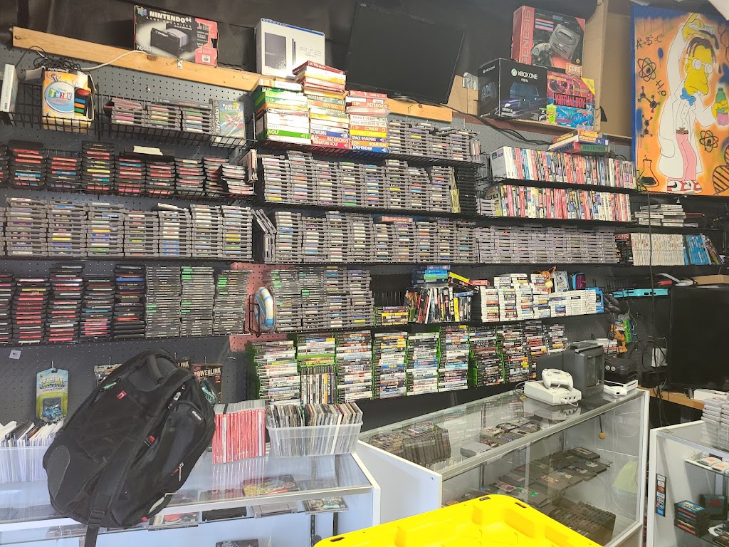 Brysons gaming and collectibles | 362, 7979 N Eldridge Pkwy, Houston, TX 77041, USA | Phone: (909) 915-0444