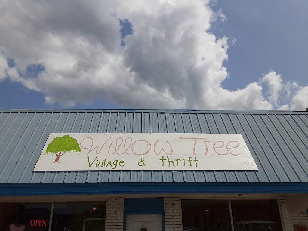 The Willow Tree vintage and thrift | 1033 S Water Ave, Gallatin, TN 37066, United States | Phone: (615) 924-3859