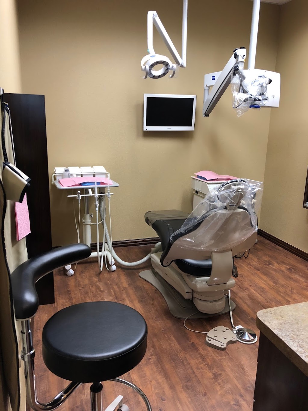 Essential Endodontics | 9601 N Beach St Suite #109, Fort Worth, TX 76244, USA | Phone: (817) 741-3668