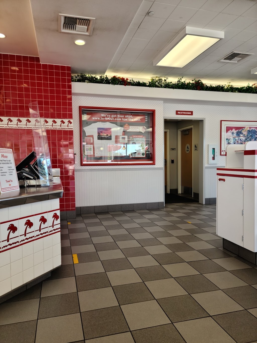 In-N-Out Burger | 4251 N Interstate Hwy 35 North, Round Rock, TX 78664, USA | Phone: (800) 786-1000