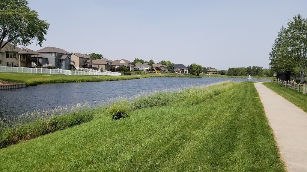 West Bay Woods Lake | Van Camp Dr, Omaha, NE 68130, USA | Phone: (402) 290-5242