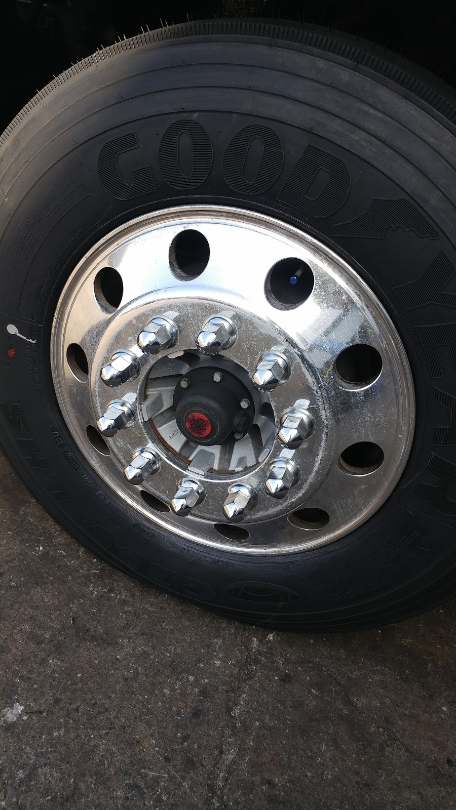 Commercial Tire Company | 3366 Leonis Blvd, Vernon, CA 90058, USA | Phone: (323) 583-1561