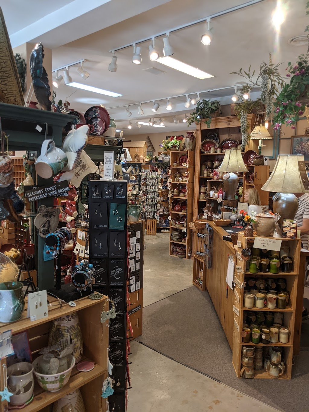 Seagrove Pottery | 106 Broad St, Seagrove, NC 27341, USA | Phone: (336) 873-7280