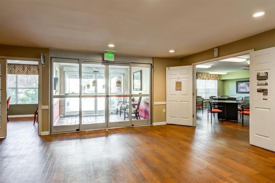 Silver Hill at Arboretum Apartments 101 Arboretum Way, Newport News, VA 23602, USA BusinessYab