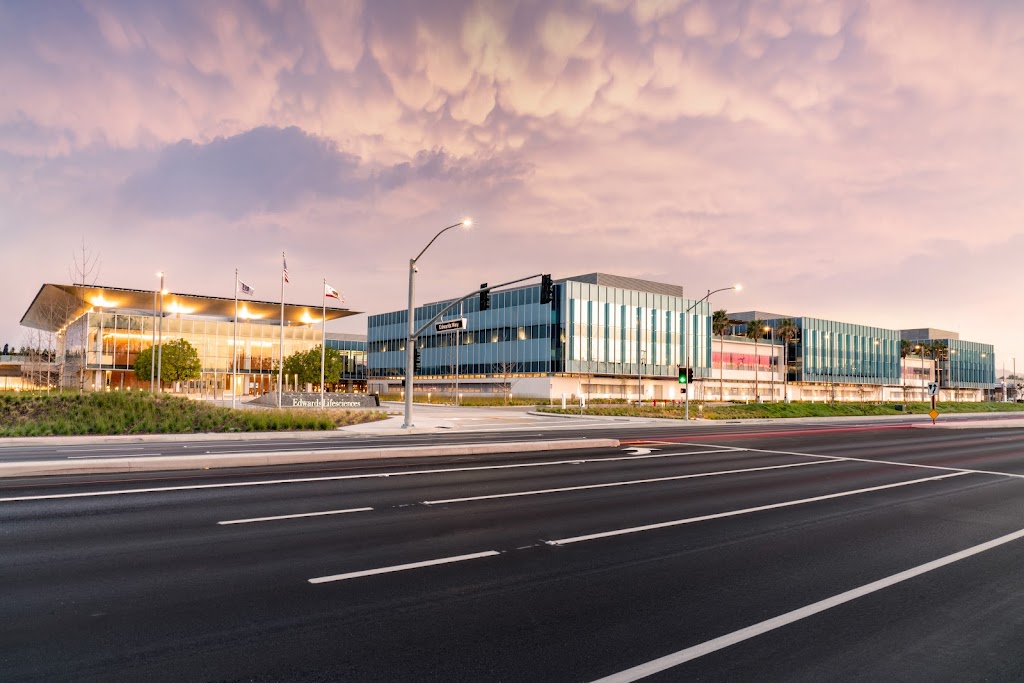 Edwards Lifesciences Corp. | 1 Edwards Way, Irvine, CA 92614, USA | Phone: (800) 424-3278